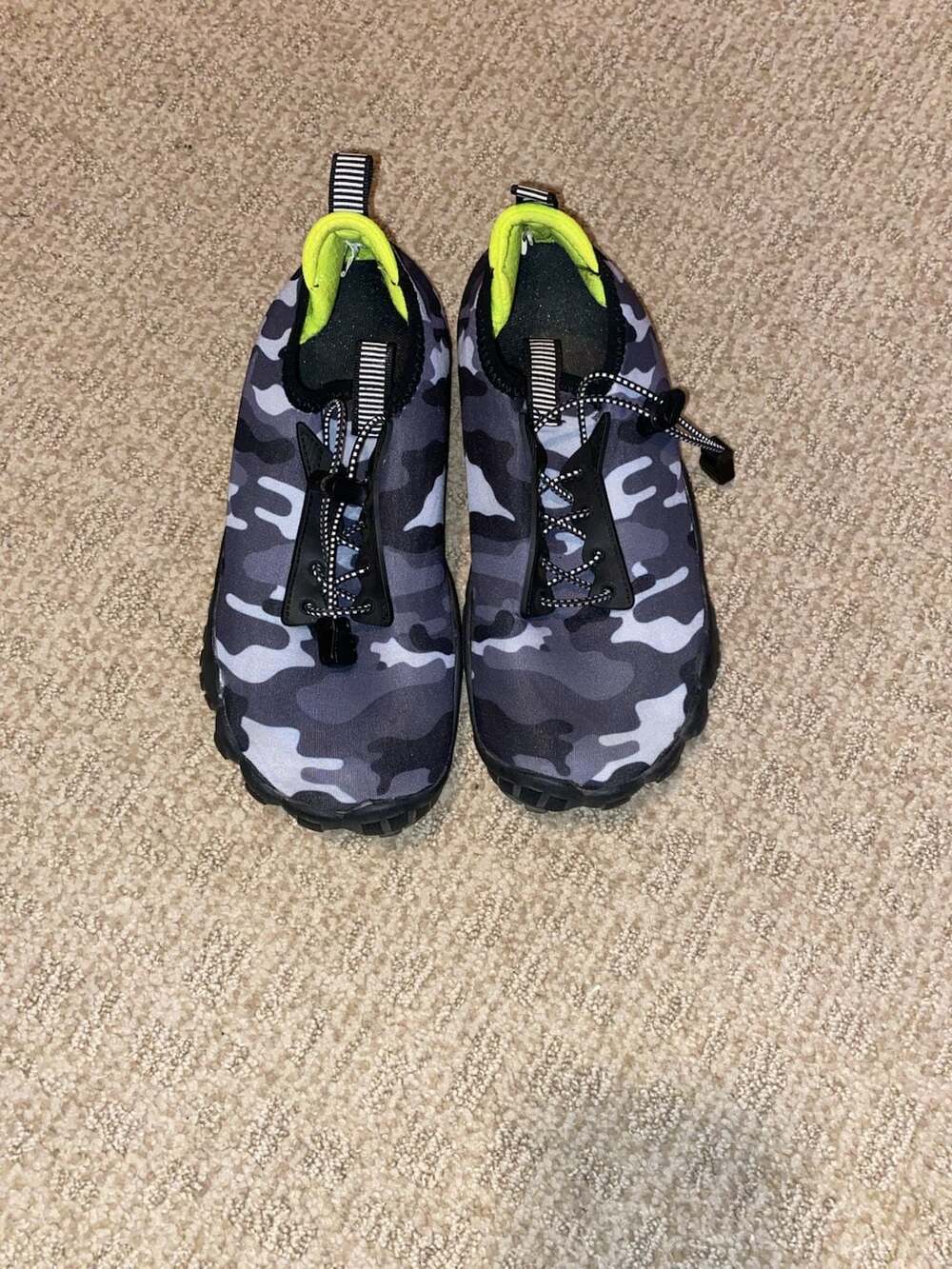 Crova Barefoot Quick-Dry Water Shoes Camo Grey Size EU 38 (7-7 1/2)